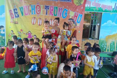 BÉ VUI ĐÓN TẾT TRUNG THU